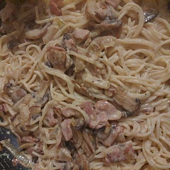 Didn't have farfalle or spinach but tasted fantastic regardless!! Thick, creamy, cheesy sauce always works with pasta. Did add some bacon for my daughter, just cooked it with the onion.