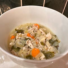 Delish! Made in the insta pot. My kids ate the spinach and artichokes and didn’t even know it! Word for the wise: do not skip the lemon zest. 🙌