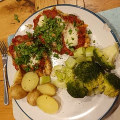 Good but the sauce covers the crispy breadcrumbs, underneath the chicken it turns to mush, tastes good though but perhaps save time and breadcrumb just the top!