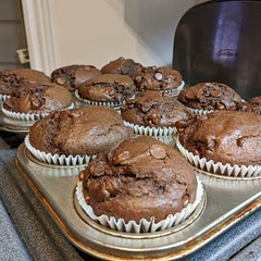 My 19 year old said: "it tastes like happiness!". I left it bake an extra 5minutes.