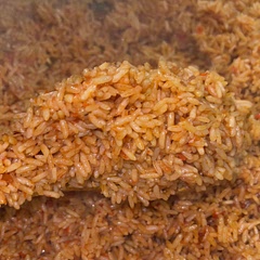 This is my own recipe for my ultimate baked jollof with chicken liver and gizzard. Feel free to try it and comment on what you think🥰 once I started baking my jollof rice, I haven’t gone back😩 trust me the texture is always 🔥🔥