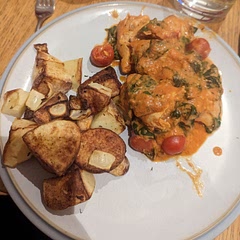 So yummy!! Added some tomato sauce too 