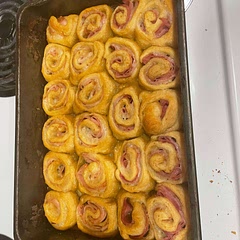 Used crescent rolls because that’s what I had. Turned out great the sauce was really good.