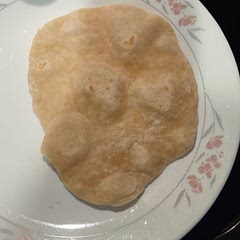 Super easy! I recommend testing the heat with a tortilla to make sure the heat is strong enough to make bubbles and brown spots, but not too hot to burn it. The heat that worked for my stove was a little over medium. Keep the hot tortillas stacked on each other to keep them soft, otherwise they'll dry out. Over all amazing ๐