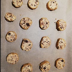 Maybe baked them for too long. Very fragile out of the oven. 