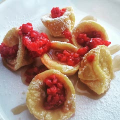 Beautiful to look at, delicious and light to eat.