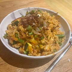 Makes SO much - I didn’t have a red pepper but don’t think it made any difference. Also, I had trouble finding lemongrass paste/puree so I added a packet of satay sauce (containing lemongrass) to the Sambal mix.