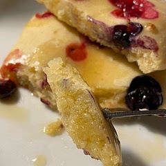 Really great, usually I don’t have time in the morning to stand next to the stove…this way to me it is easier. I also added some cinnamon, ginger powder and vanilla.