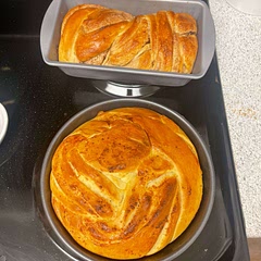 I made a cinnamon sugar babka 
And a garlic Parmesan babka
ABSOLUTELY DELICIOUS!