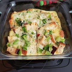 I chose to bake this and substituted broccoli for the mushrooms, but the the ratios were good. Nice for batch cooking.