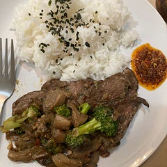 I used a different stir-fry recipe with same ingredients but smaller quantities because this one makes a very saucy dish and we don’t like it saucy.