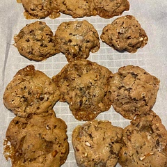 They don’t look as good as your but taste delicious kids love them. I may have added too much pretzel.