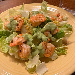 Really tasty, the avocado cream had maybe 1 lime too much but it was great with the shrimp.