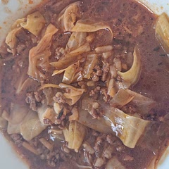 Swapped broth for stock. Added thyme. Swapped tomatoe sauce for passata. Tastes incredible