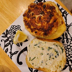 These turned out great! I made a lemon aioli to top them.