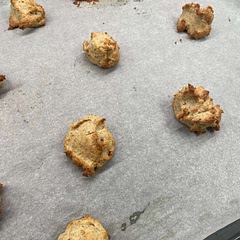 Pas très ressemblant😅, mais c’est très bon ! 
Ma pâte n’était pas assez pâteuse c’était donc galère pour faire les formes😭