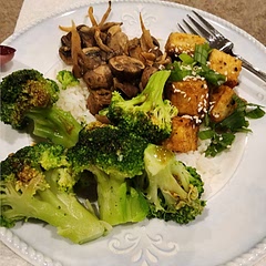 Served it with teriyaki tofu and steamed broccoli. Tasty dinner! 
