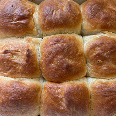 Delicious soft fluffy bread rolls.  This recipe is a keeper. 5 stars
