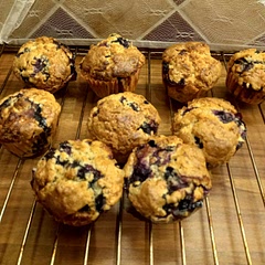 I baked until the tops were extra crispy so took +10mins (no fan) and used left over frozen Blueberries so was worried about the extra moisture but everyone loved them. 
