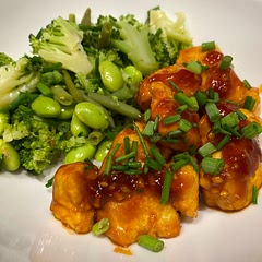 Loved this! I cut the sauce recipe in half. I only used 1/2 tbs gochujang since it was my first time trying it and wasn’t sure the spice level. Next time I would increase it, as it wasn’t overly spicy. Will make again!