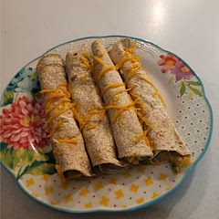 Very delicious!! I used wheat wraps, homemade oat milk, dayia cheese and a tonnnn of love 
