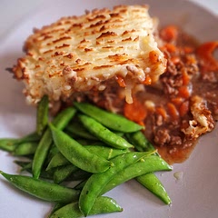 Love it, added sugarsnaps of course!

Carrots, onions, beef mince, lamb seasoning! And mash simple but tasty 