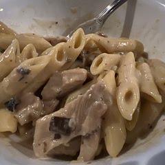 We used leftover grilled chicken fajita, but otherwise followed the recipe. It was easy for a weeknight meal and everyone ate it.