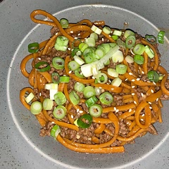 Super tasty and exceptionally easy. Unfortunately, I cooked 1/4LB too much of beef mince so the ratio was off a bit. However, the taste was lovely and sweet and the linguine was the perfect pasta to pair it with.