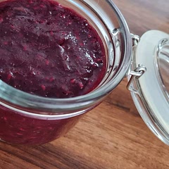 Wow! Winged it but it turned out so well.
Sweet from blueberries and tangy from the raspberries. No need to add squeezed lemon.