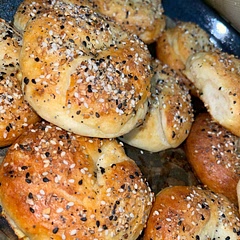 I saw on another recipe that they recommended broiling the bagels for 2 minutes afterwards and then removing them to get a nice toasty color.