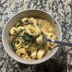 Great flavor and so easy! So much so that you don’t really need the tortellini.