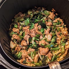 Super yummy! I didn't have any zucchini but it was still very good. Before serving I added some soy sauce to it and it gave it a good extra bit of flavor.