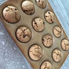 Doubled the recipe and it yielded 15 full size muffins. Increased cook time to 30 mins. Loving your bean girl era!