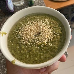 The texture is more like a cream, add salt to your liking to make it more enjoyable, but it’s very fresh and delicious in general.