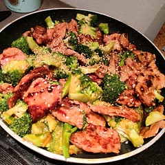 I didnt pay attention and used porc sirloin instead of beef. Its actually really nice! 