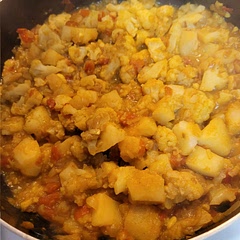 Subbed garam marsala for curry powder and had to add extra broth when the cauliflower went in. It came out really good! 