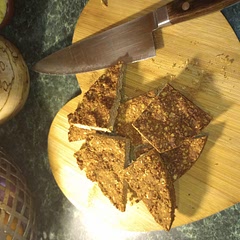 Hmmm, not sure I made it right. It was quite dry. Not very granola like in texture, more kind of dry, soft flapjack. Not my favourite- just meh.
