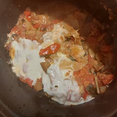 It's good, but quite mushy so needed something else for a crunchy texture, maybe garlic bread. Maybe some olives in would be good. 