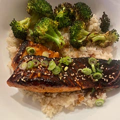 This is fantastic! I browned a half of an onion added some garlic and then cooked some short grain Japanese rice in the rice cooker. Threw some broccoli with lemon and olive oil into the air fryer. Soo good!!!!