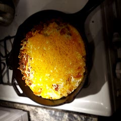I actually use half pound ground beef half pound Italian sausage and I play some onions it was excellent we'll make again
