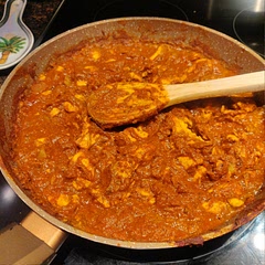 made it with rice instead of naan, I think I added too much pepper (I had freshly grinded, not pre grinded) so it was very spicy but very good!
