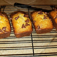 Made 8 mini loaves. Twenty-five (25) minutes in my oven and came out perfectly.