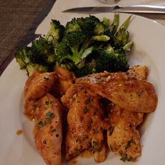 Could use a little more flavor but still good! Fid broccoli instead of cauliflower and it was very tasty 