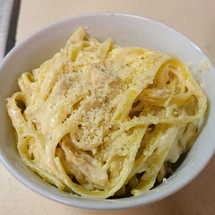 My all-time favorite fettuccine alfredo recipe! Easy to make and tastes as good as a restaurant's.