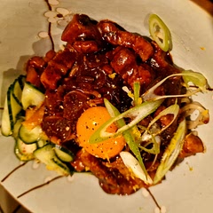 What the flogging fuggery fug! SO BLOODY TASTY!!! Ofcourse with my own alterations and some of my partners additions, but this meal is magic...
