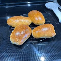 I made mine without a bread machine and they turned out amazing. Thank you so much for sharing your recipe.