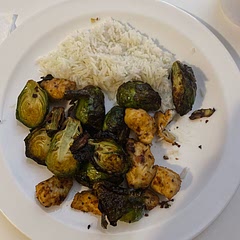 Super simple to make and was surprised how good is came out. 8 minutes was enough for the sprouts and 8 for the chicken; put them in separately. Used minced ginger. Served with jasmine rice.