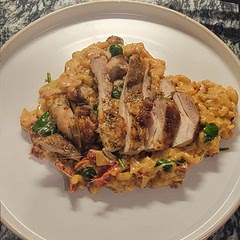 Recommend using Italian Seasonings on the chicken. I ended up using 1.75 cups (1 3/4) of heavy cream instead of milk. Other than that it's perfectly fine. 