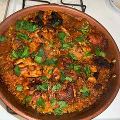 Food was great, but I would say add a bit more salt to the chicken because that does come out bland. The rice is what came and saved the day.