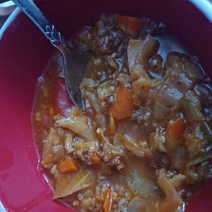 I read the comments and used 2 tomatoe sauce and one diced tomatoe. 